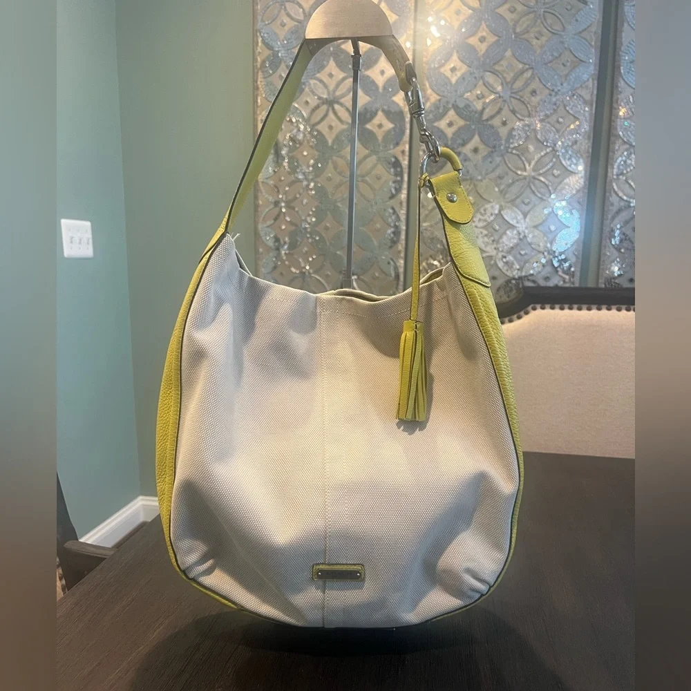 Coach Avery Hobo F28911 Natural & Chartreuse Canvas Leather Shoulder Bag